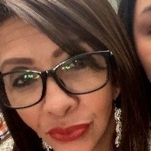 Meet your Posher, Lorena